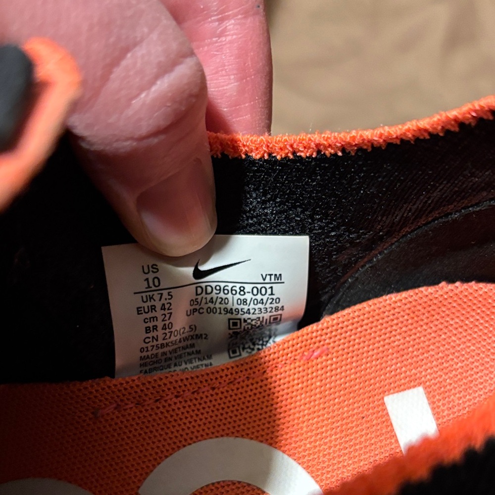 Nike Black Orange Slip-On Athletic Shoes - Picture 2 of 5